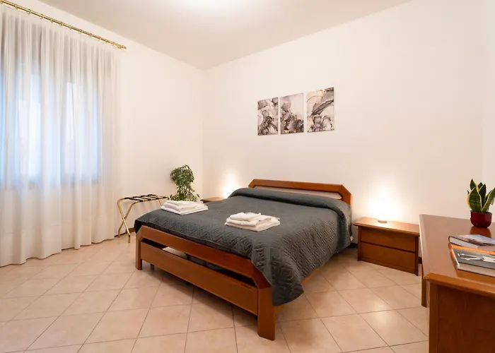 شقة Al Pettirosso - With Free Parking ميستر