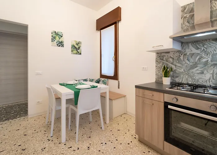 Al Pettirosso - With Free Parking شقة ميستر