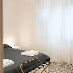 Al Pettirosso Family דירה