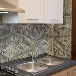 Al Pettirosso Family מסטרה