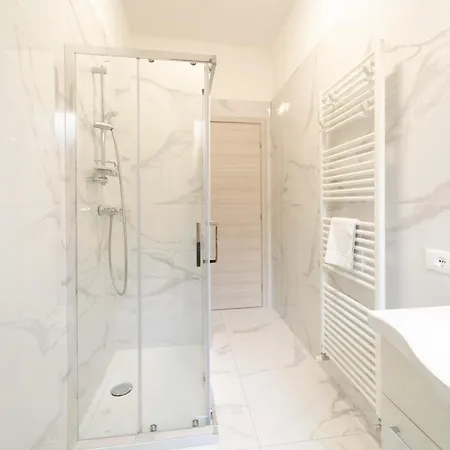 דירה Al Pettirosso Family *