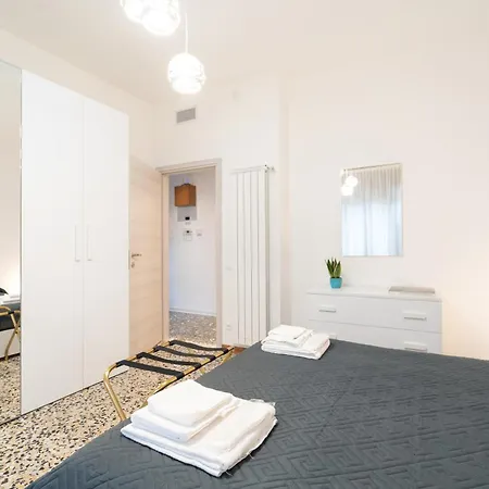 דירה Al Pettirosso Family *